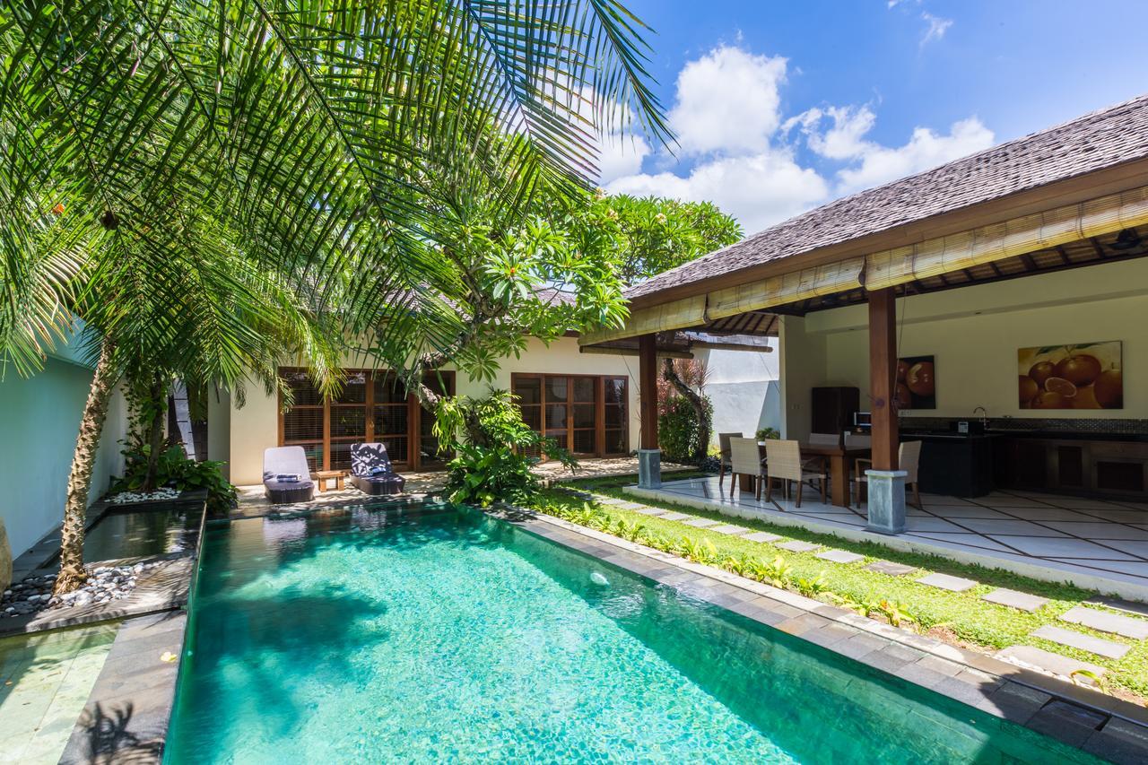 Villa Aisha Sanur Esterno foto